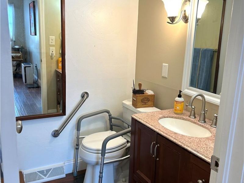 2924 Pease Drive, Unit 114, Rocky River, OH 44116 Photo 13