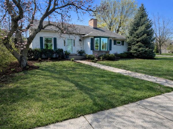 108 Beverly Place, Munster, IN 46321