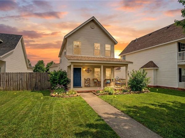 2733 N Westminster Drive, Fayetteville, AR 72704