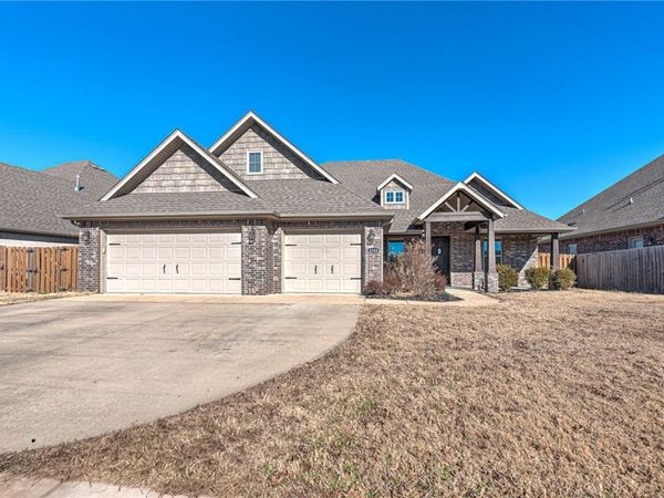 4588 Oldham Drive, Fayetteville, AR 72704