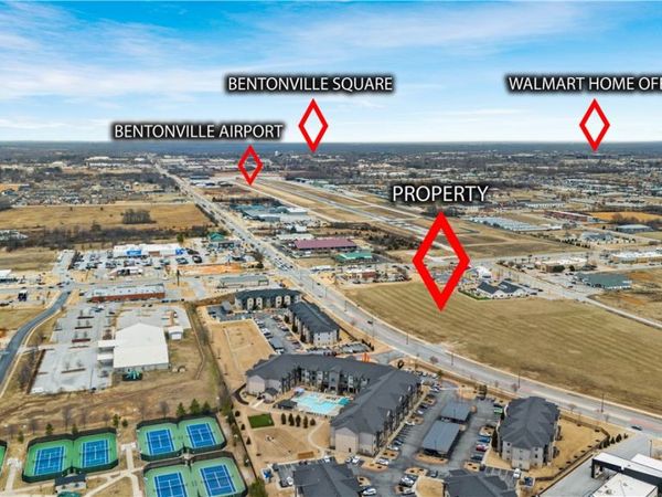 I St I Street , Bentonville, AR 72712