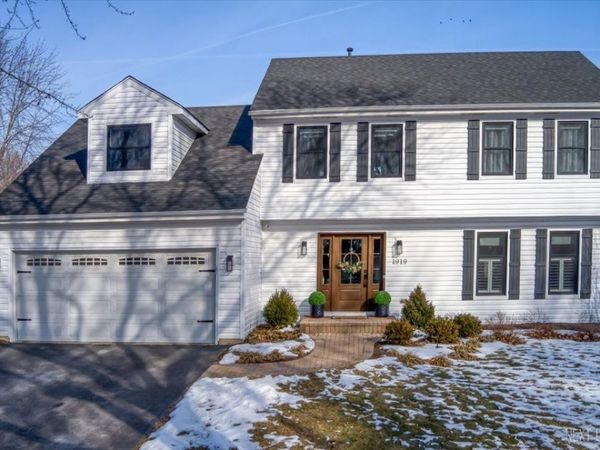 1919 Sheffield Lane, Geneva, IL 60134