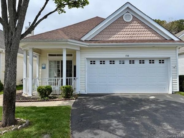 530 Leisure Drive, Ridge, NY 11961