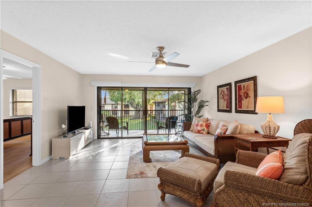 4885 SE Capstan Avenue, Unit 27, Stuart, FL 34997 Photo