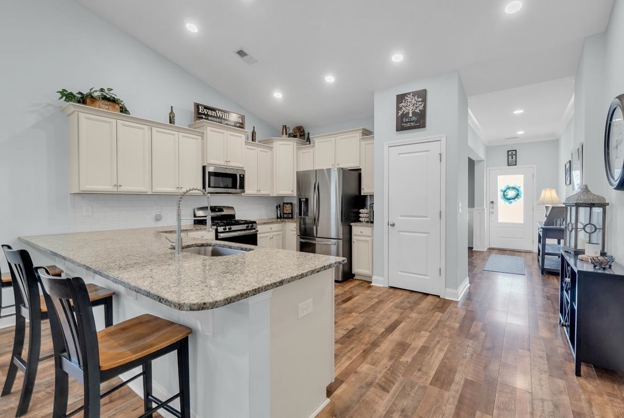 174 Southgate Ct. Photo 10