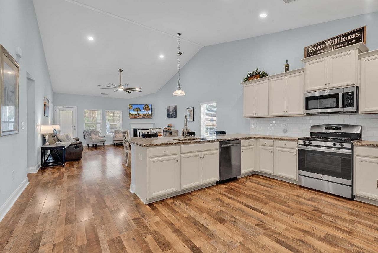 174 Southgate Ct. Photo 8