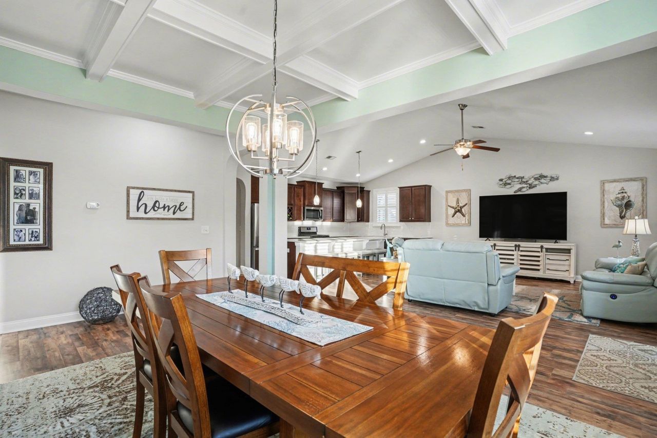 1581 Buckingham Ave. Photo 10