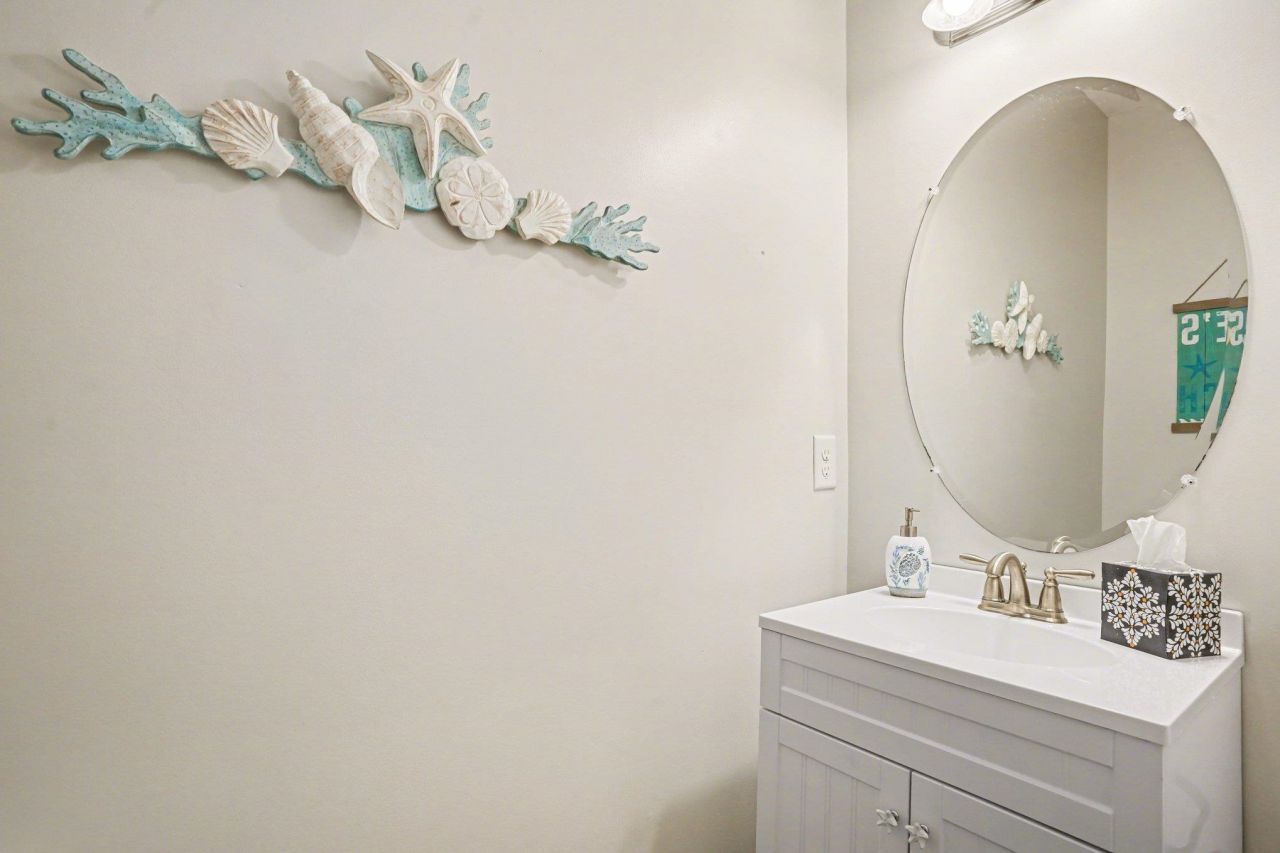 1581 Buckingham Ave. Photo 16