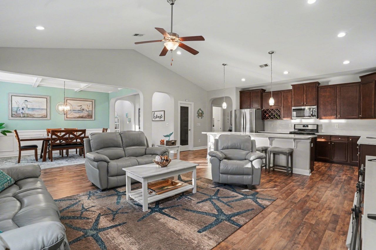 1581 Buckingham Ave. Photo 9