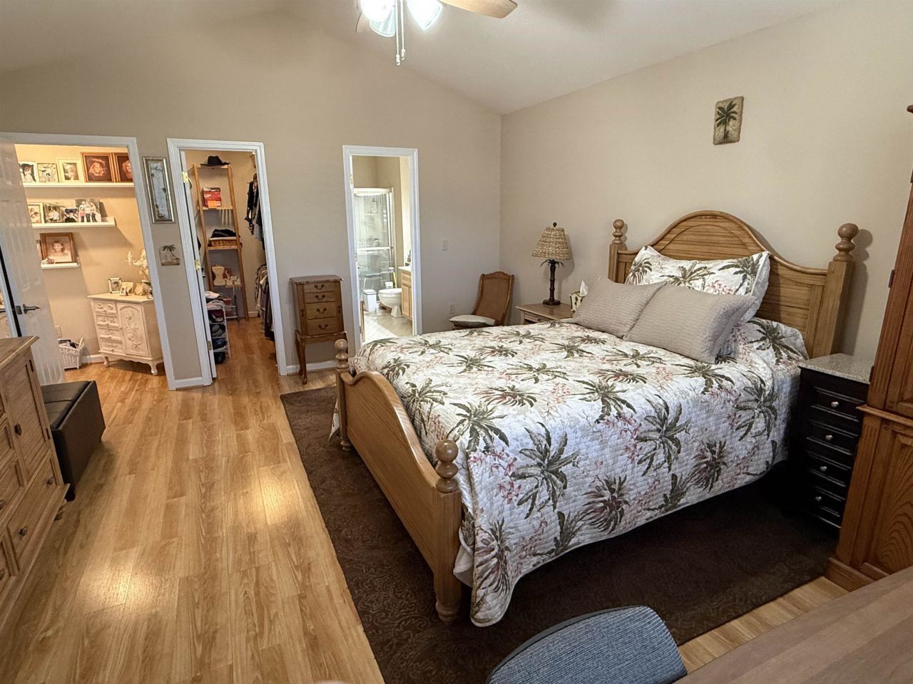 898 Knoll Dr. Photo 14