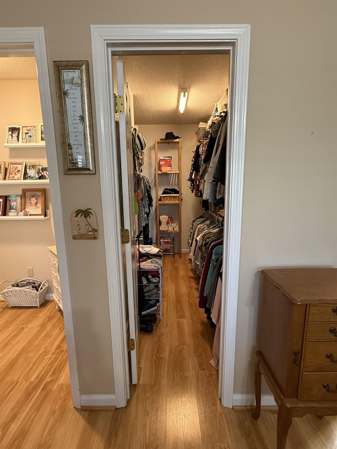 898 Knoll Dr. Photo 17