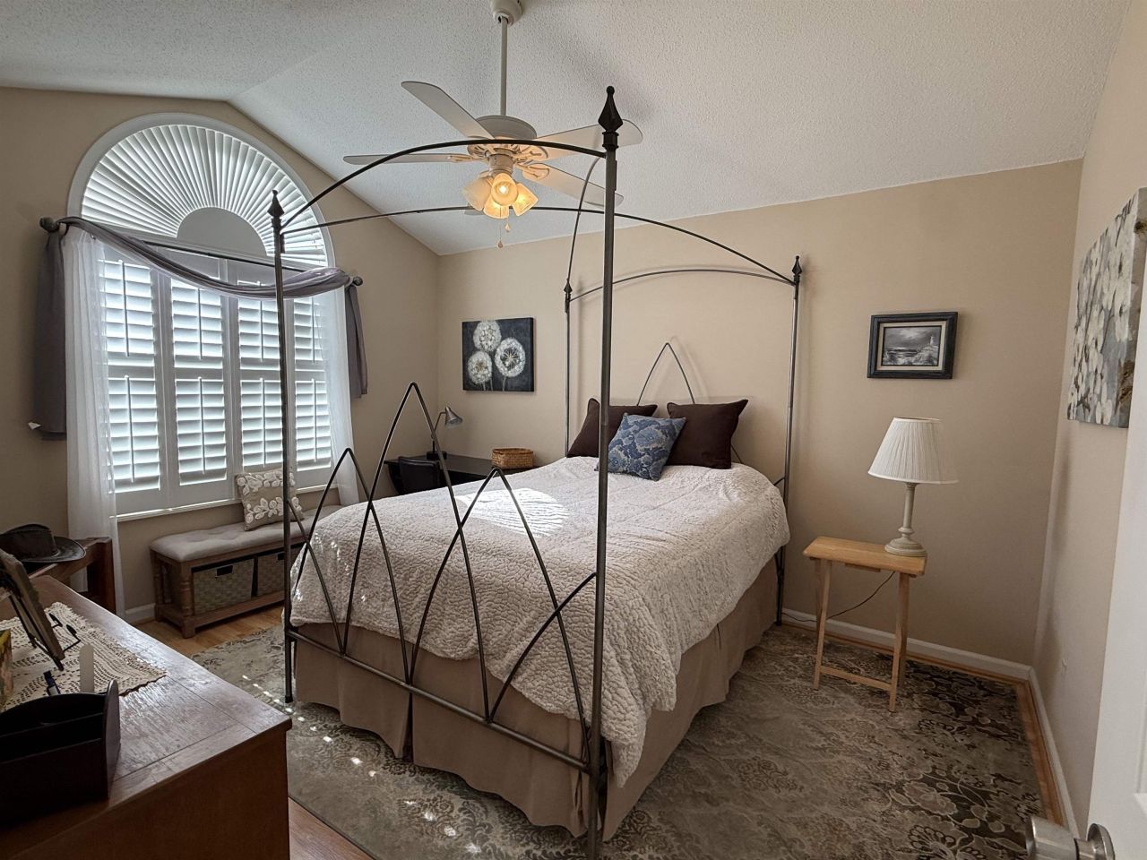 898 Knoll Dr. Photo 18