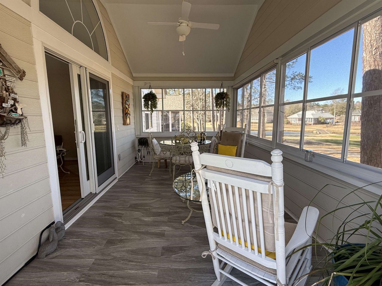 898 Knoll Dr. Photo 26