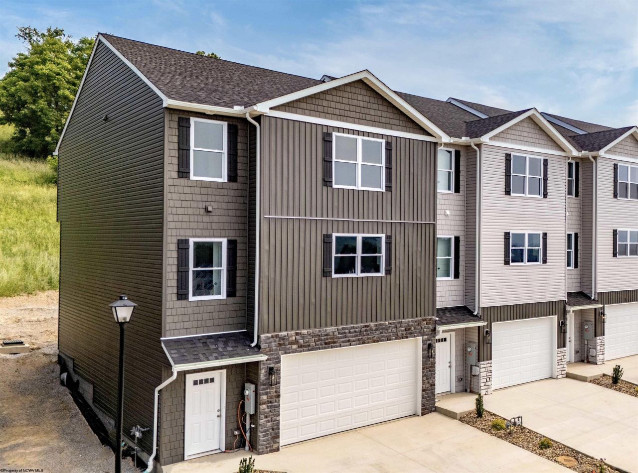 282 Red Oak Lane, Morgantown, WV 26501 Main Photo