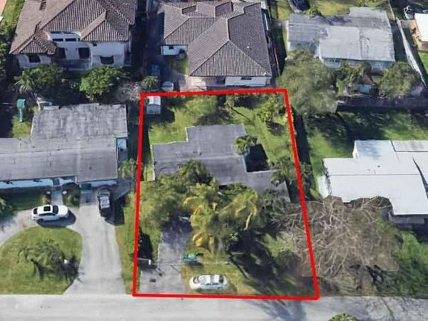 5486 SW 91st Avenue, Miami, FL 33165