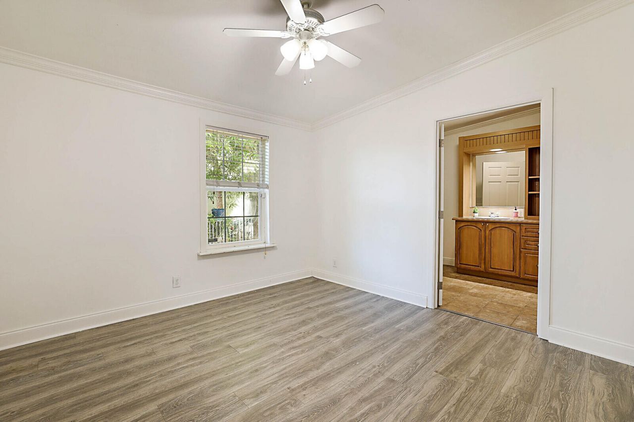 1102 19th Street, West Palm Beach, FL 33407 Photo