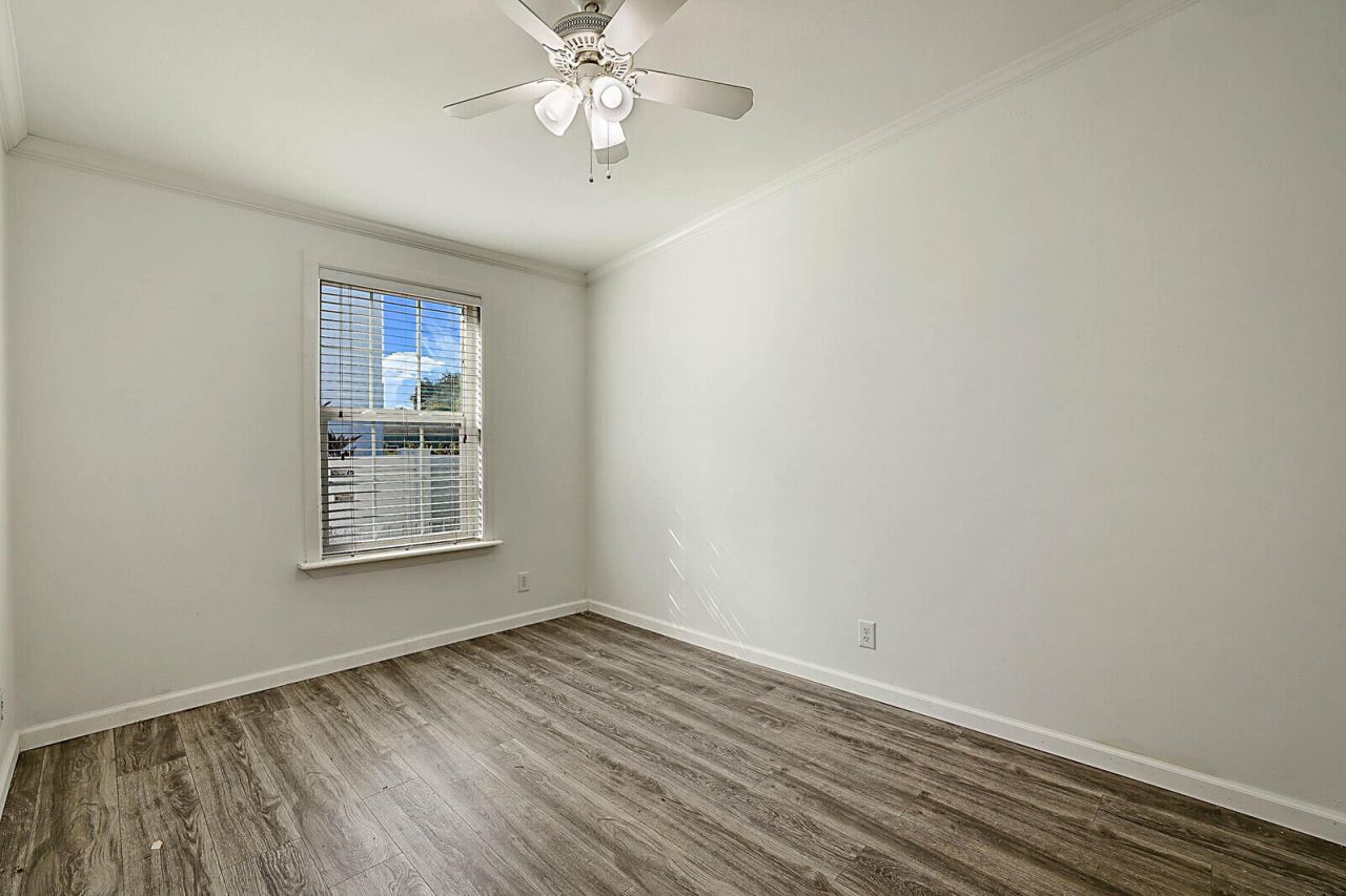 1102 19th Street, West Palm Beach, FL 33407 Photo