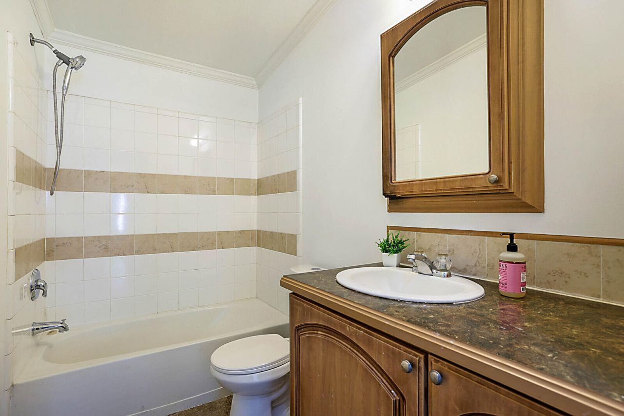 1102 19th Street, West Palm Beach, FL 33407 Photo