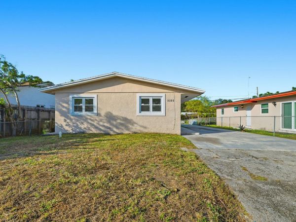 5649 SW 36th Ct, West Park, FL 33023