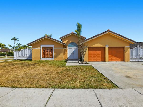 17023 SW 149th Pl, Miami, FL 33187