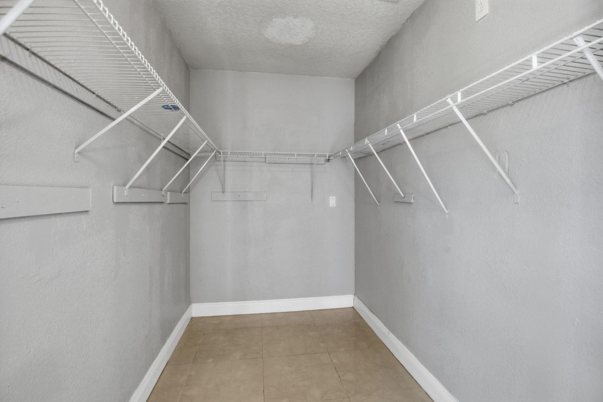 17023 SW 149th Place, Miami, FL 33187 Photo