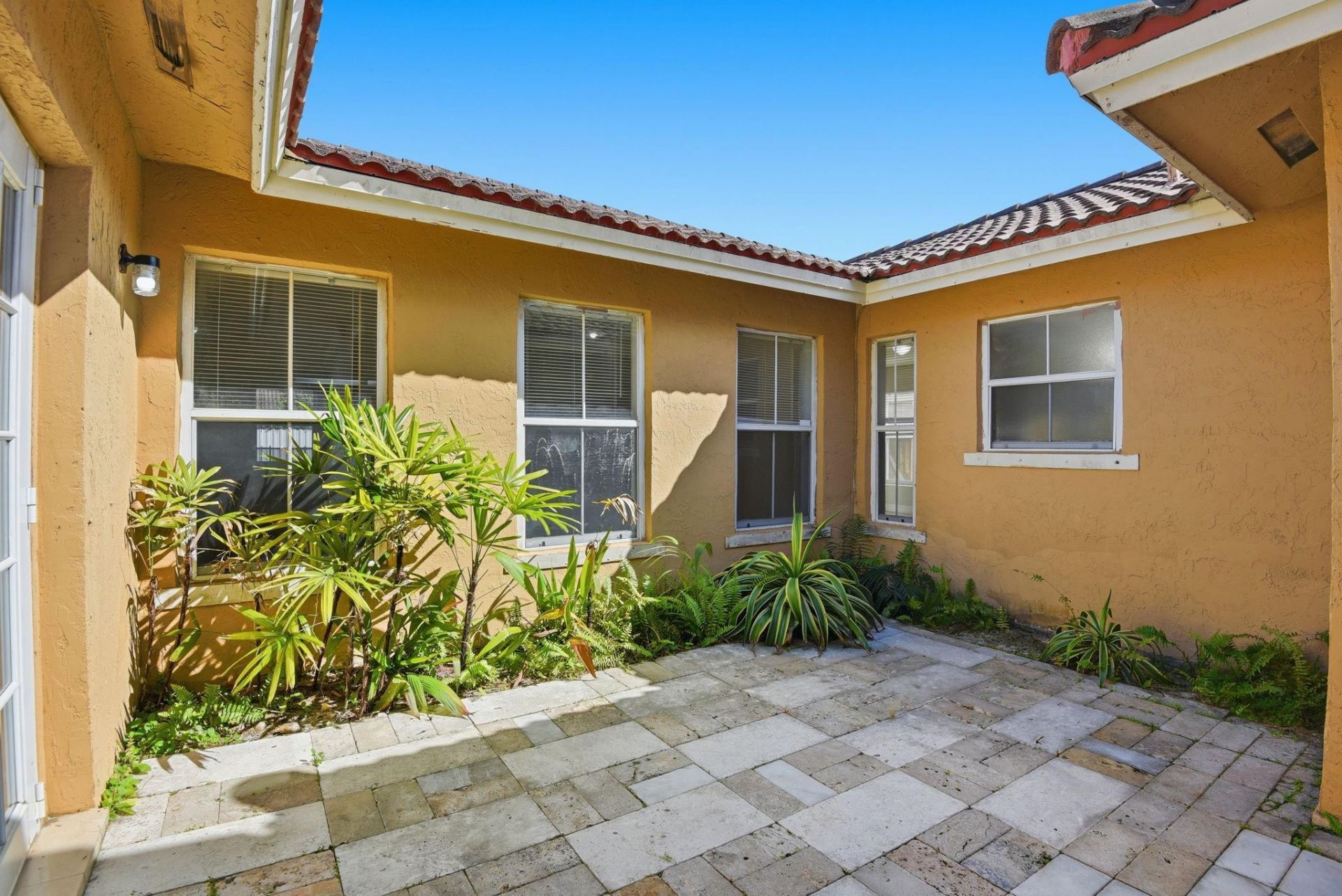 17023 SW 149th Place, Miami, FL 33187 Photo