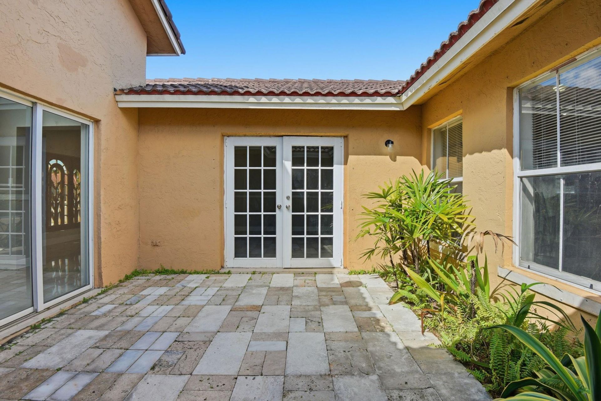 17023 SW 149th Place, Miami, FL 33187 Photo