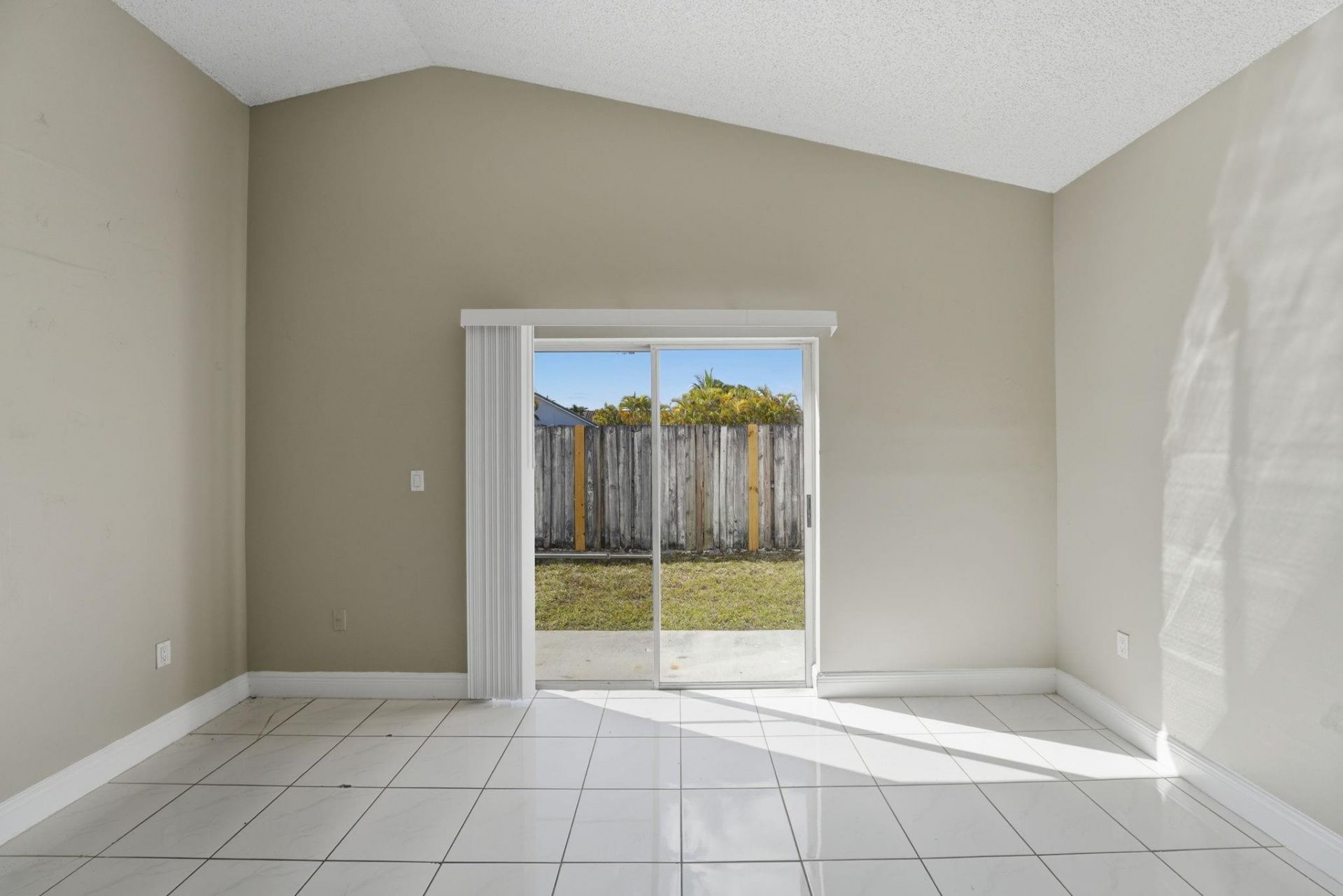 5860 SW 150th Avenue, Miami, FL 33193 Photo