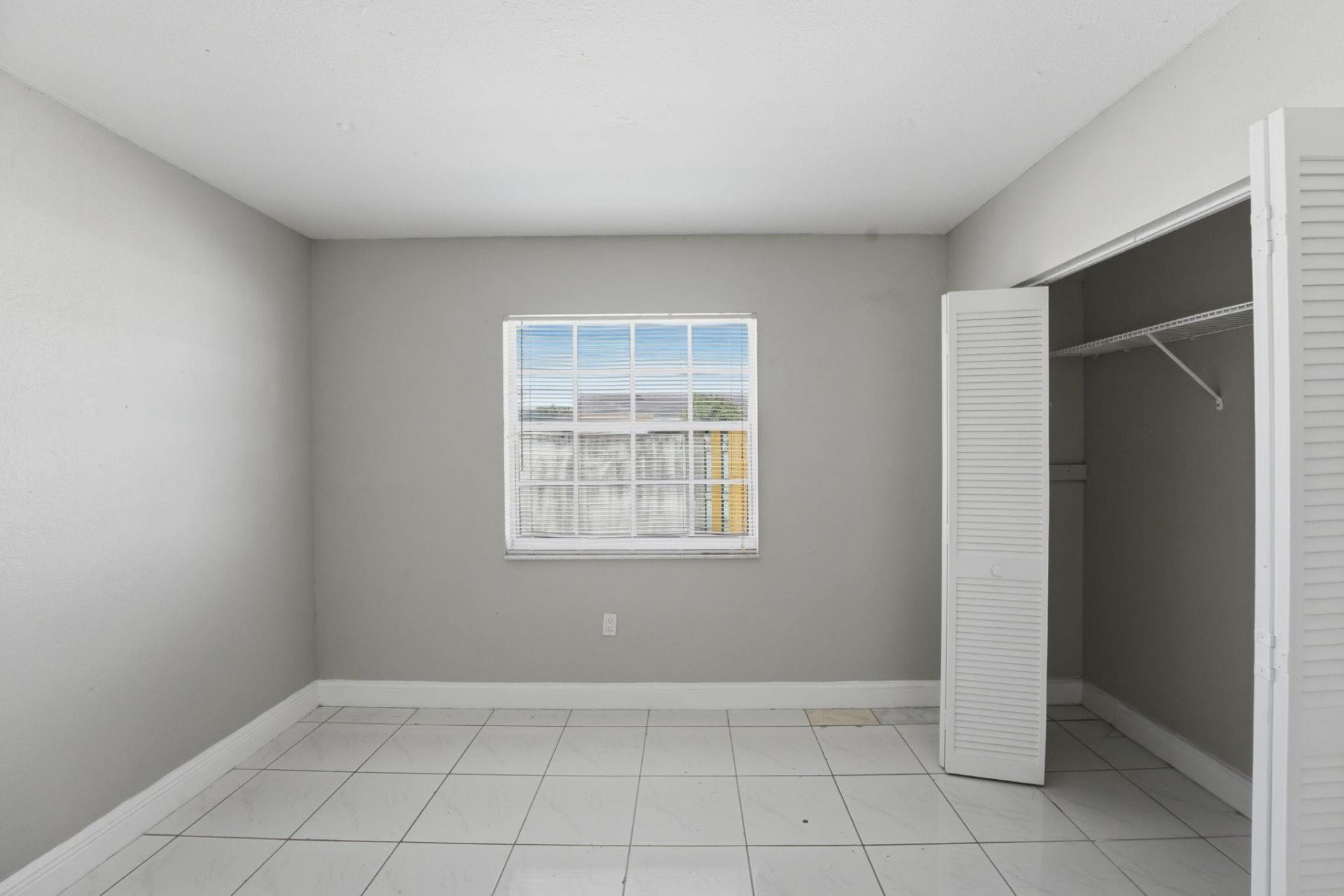 5860 SW 150th Avenue, Miami, FL 33193 Photo