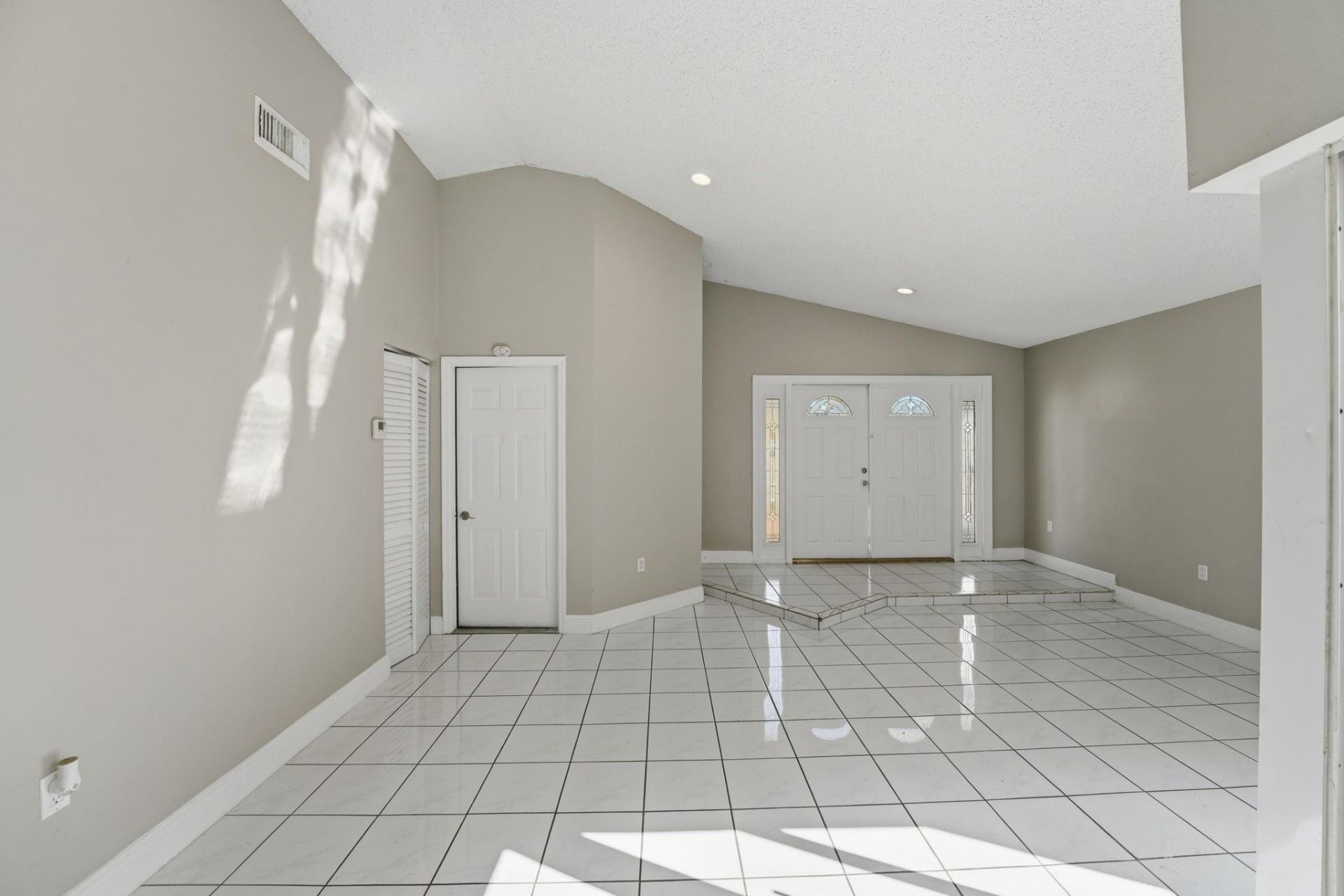 5860 SW 150th Avenue, Miami, FL 33193 Photo