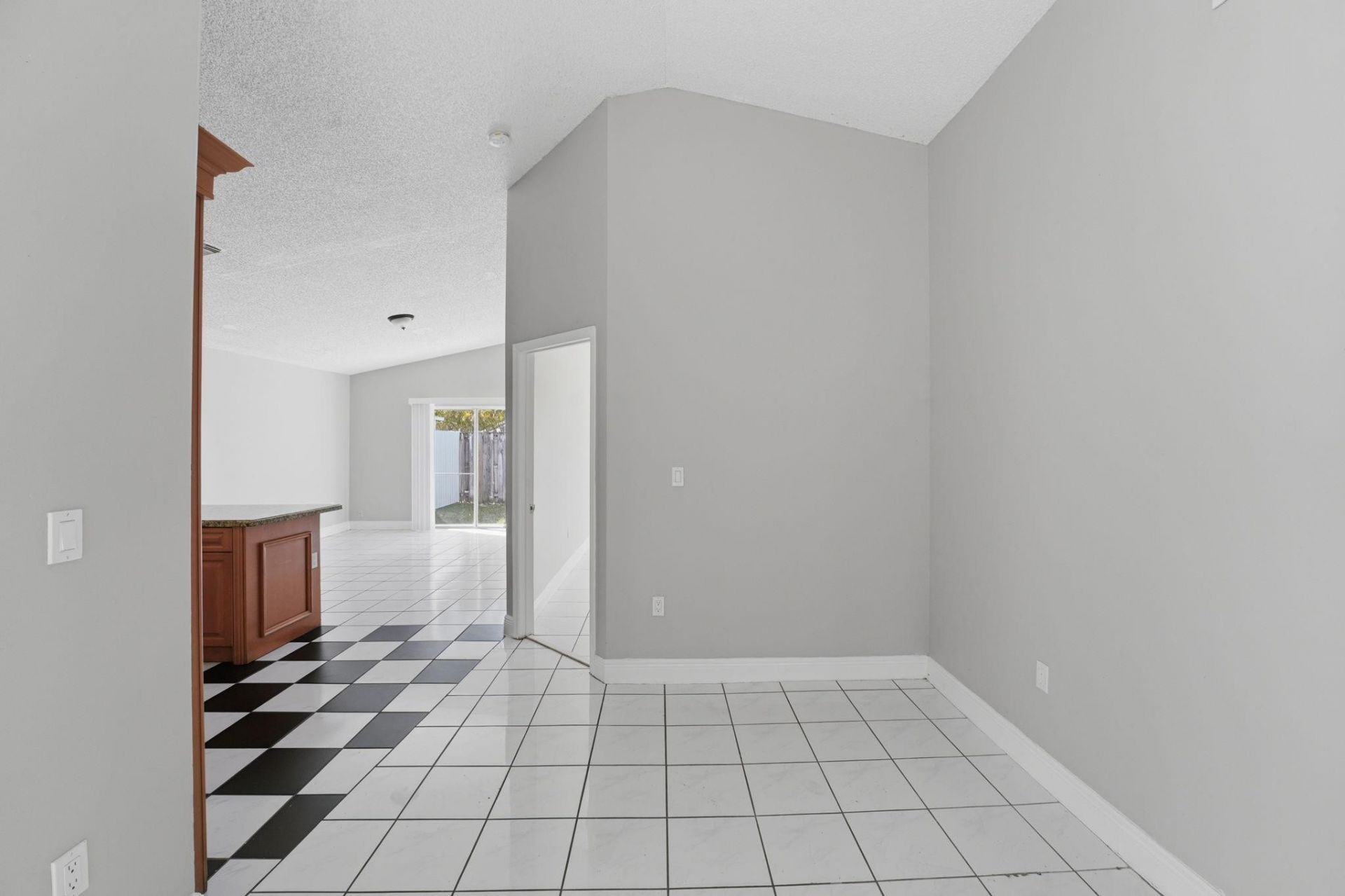 5860 SW 150th Avenue, Miami, FL 33193 Photo