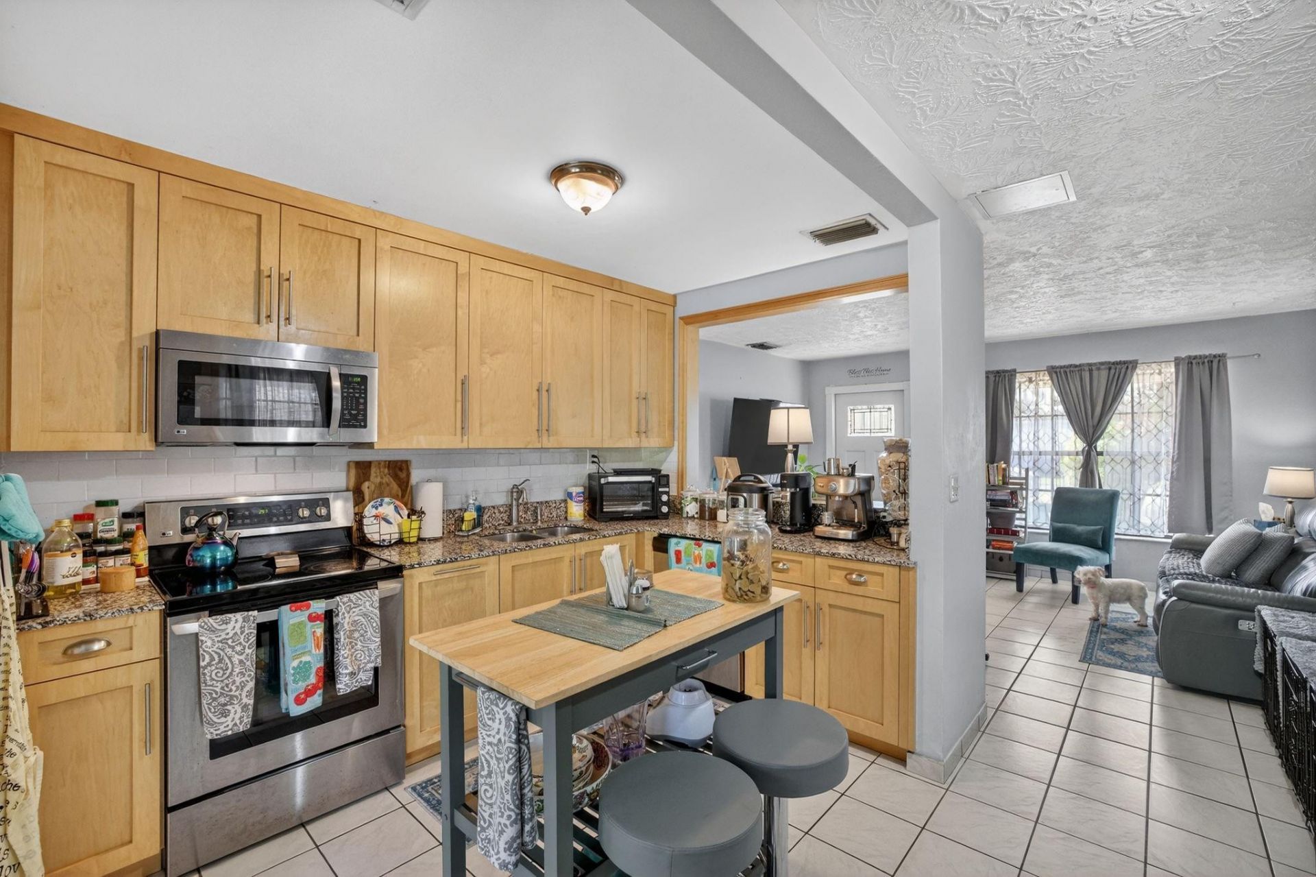 131 SW 7th Terrace, Hallandale Beach, FL 33009 Photo