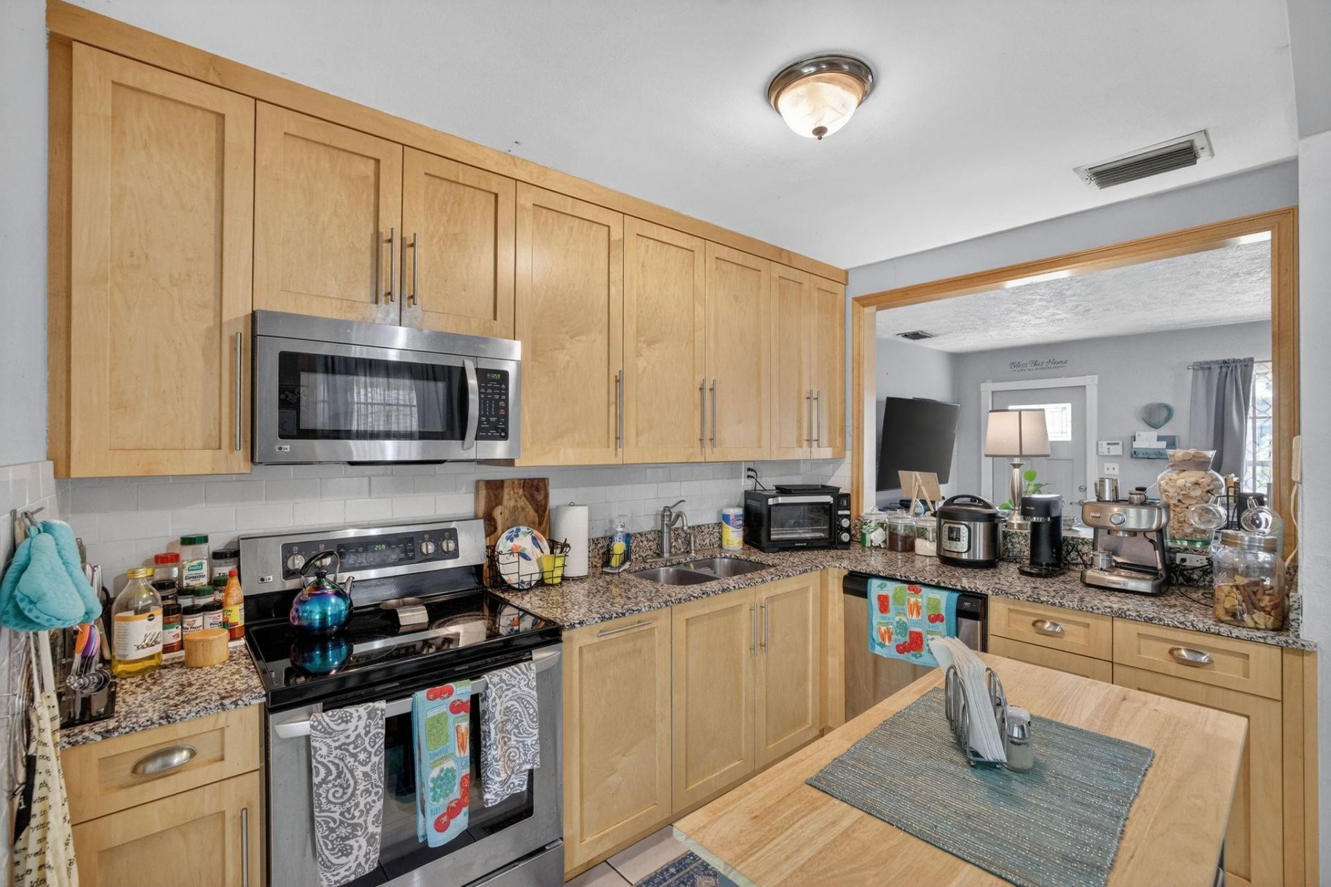 131 SW 7th Terrace, Hallandale Beach, FL 33009 Photo