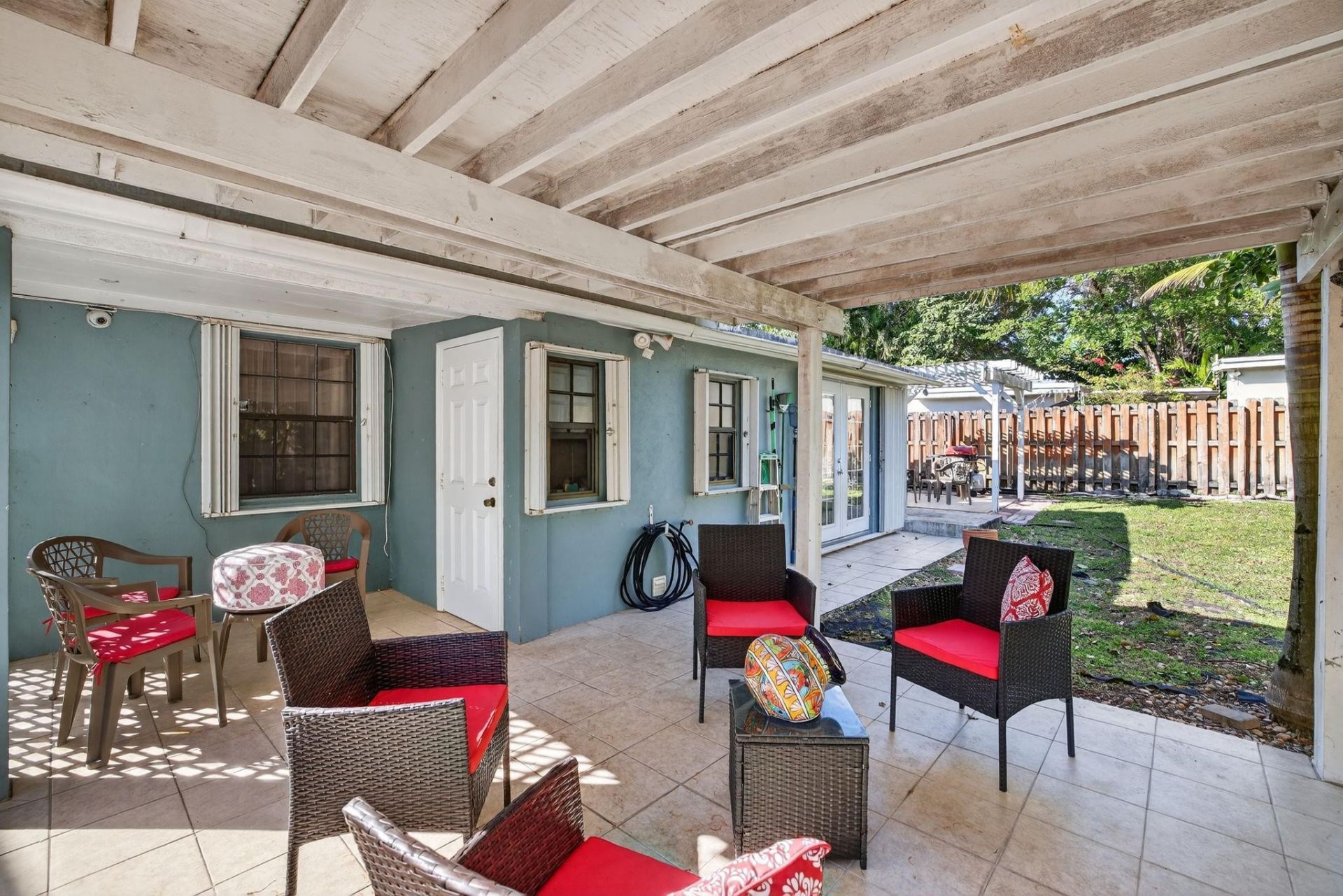 131 SW 7th Terrace, Hallandale Beach, FL 33009 Photo