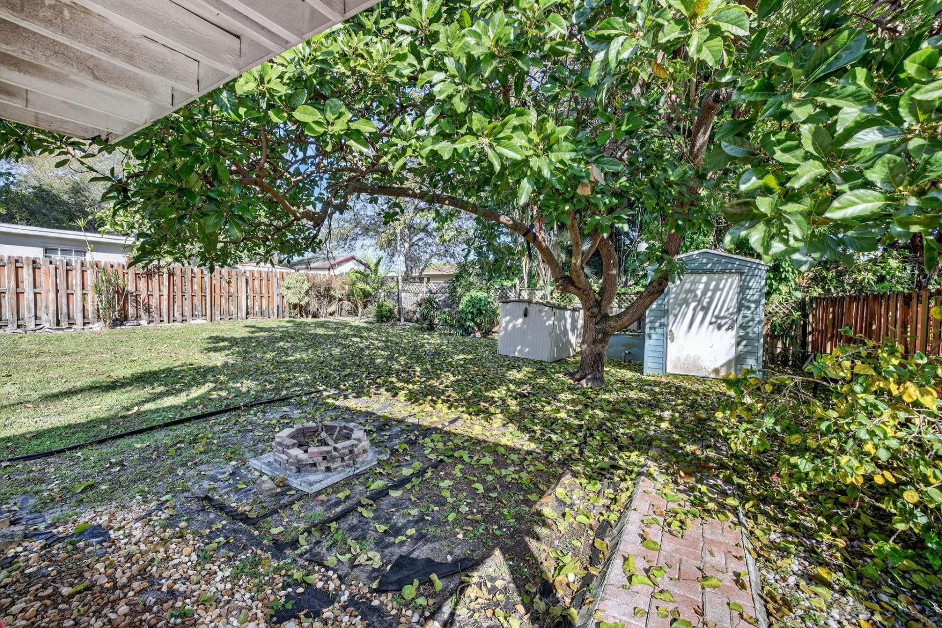 131 SW 7th Terrace, Hallandale Beach, FL 33009 Photo