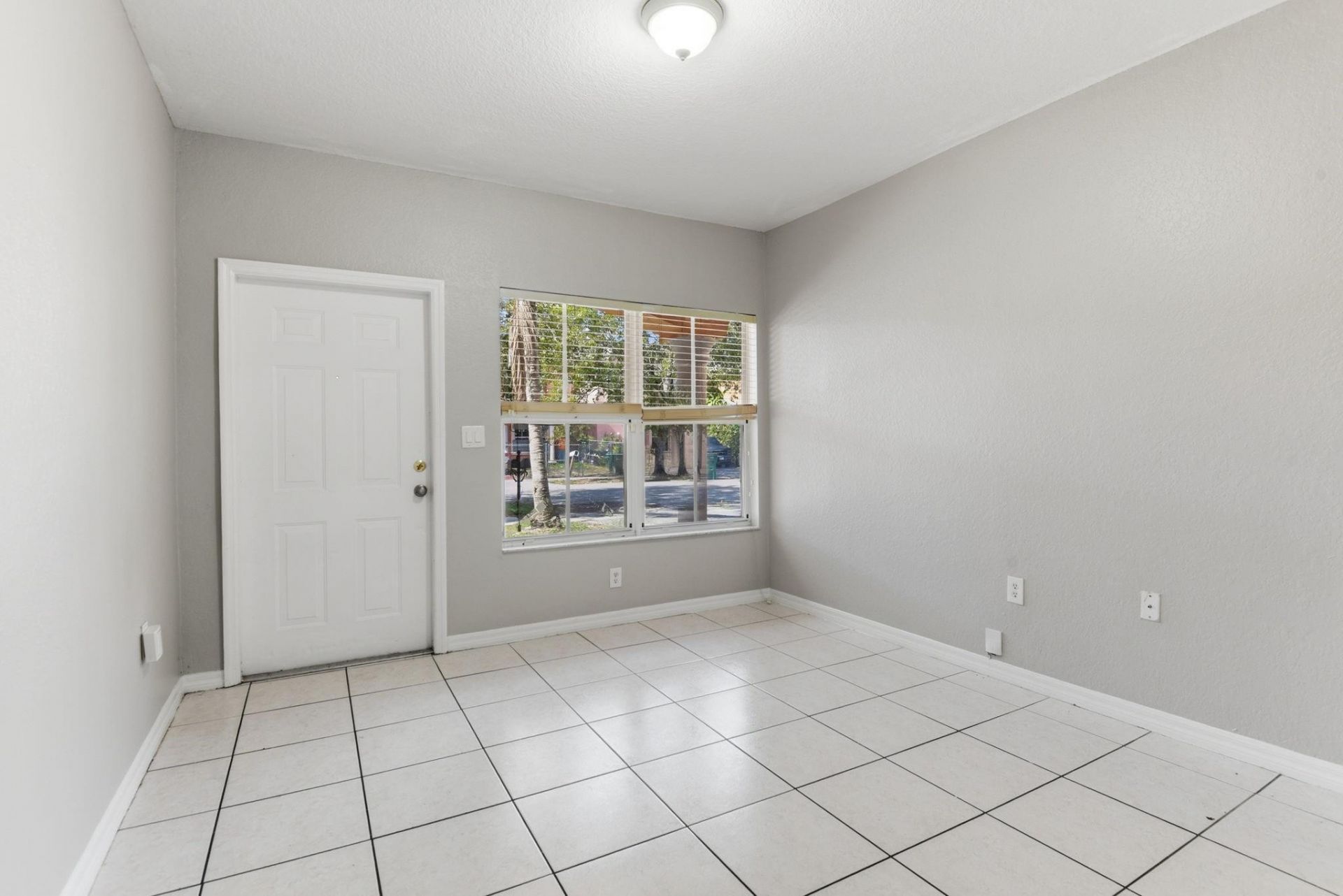 885 SW 6th Ct, Homestead, FL 33034 Photo