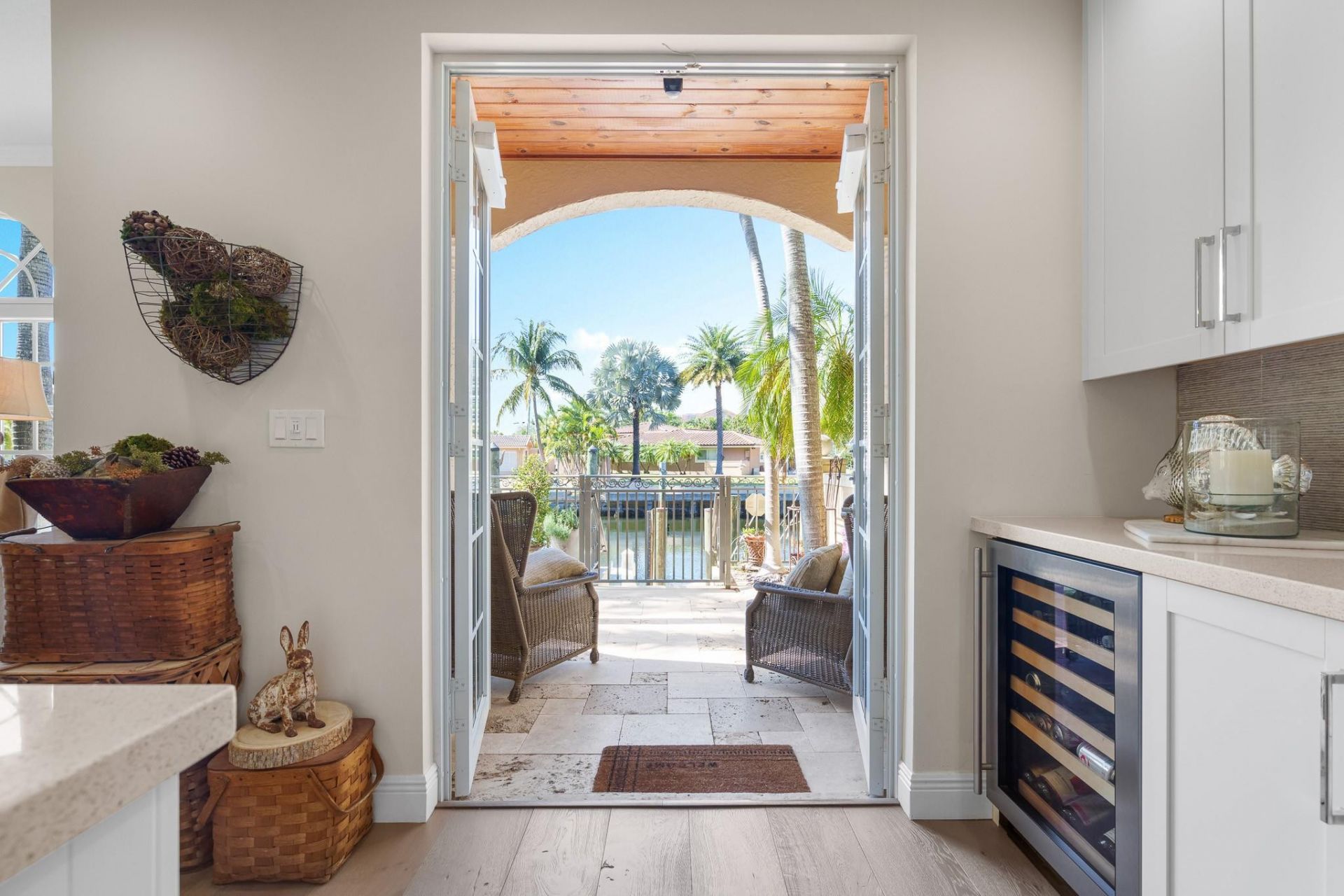 237 Garden Court, Lauderdale by the Sea, FL 33308 Photo