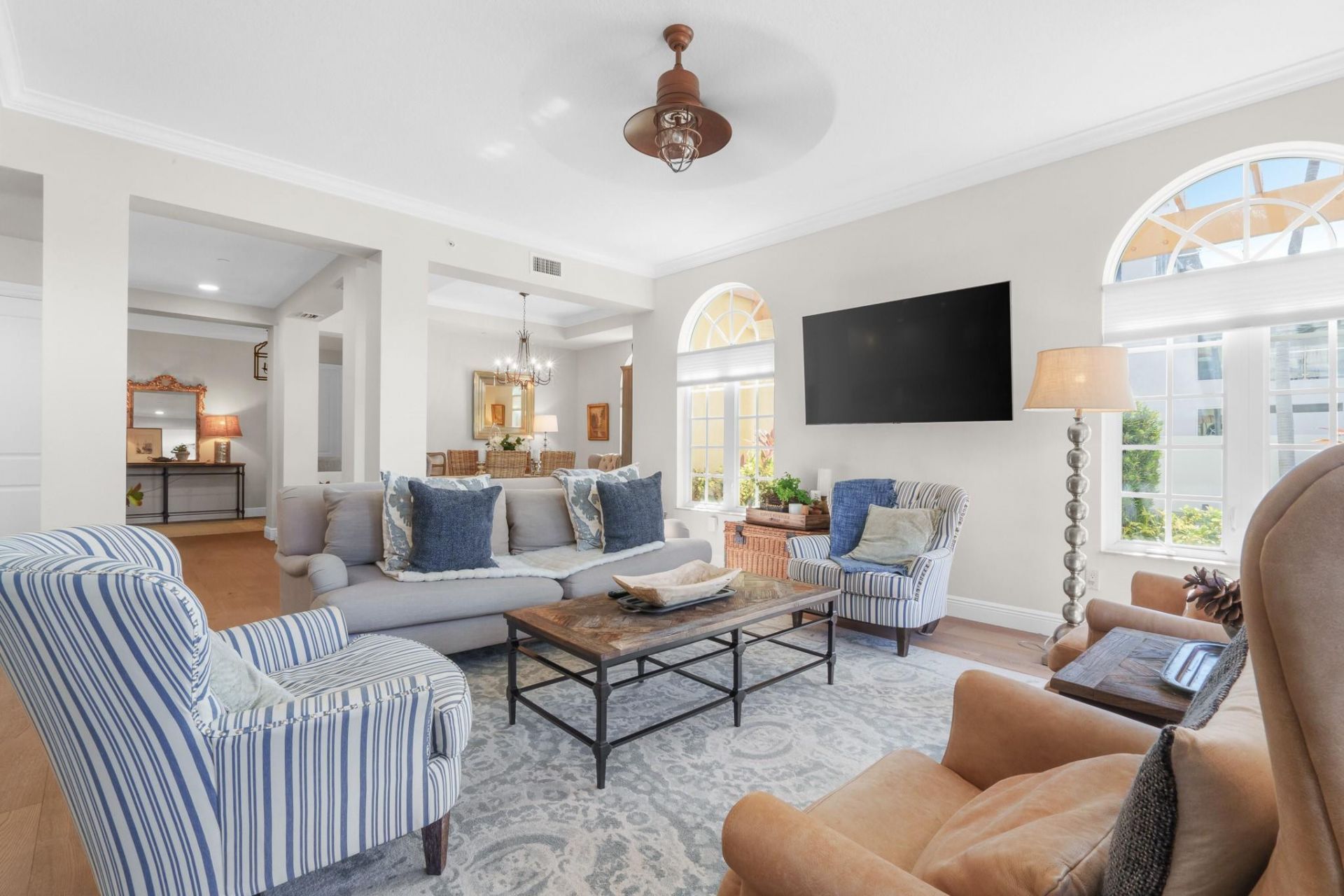 237 Garden Court, Lauderdale by the Sea, FL 33308 Photo