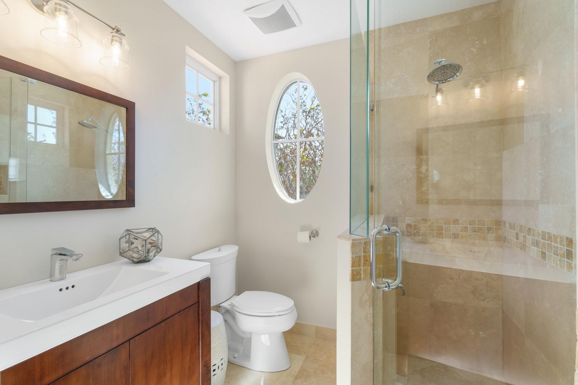 237 Garden Court, Lauderdale by the Sea, FL 33308 Photo