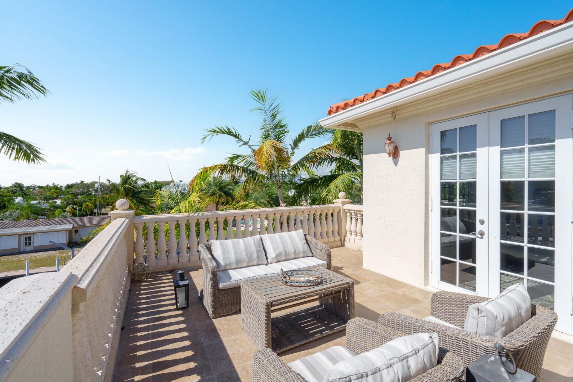 237 Garden Court, Lauderdale by the Sea, FL 33308 Photo