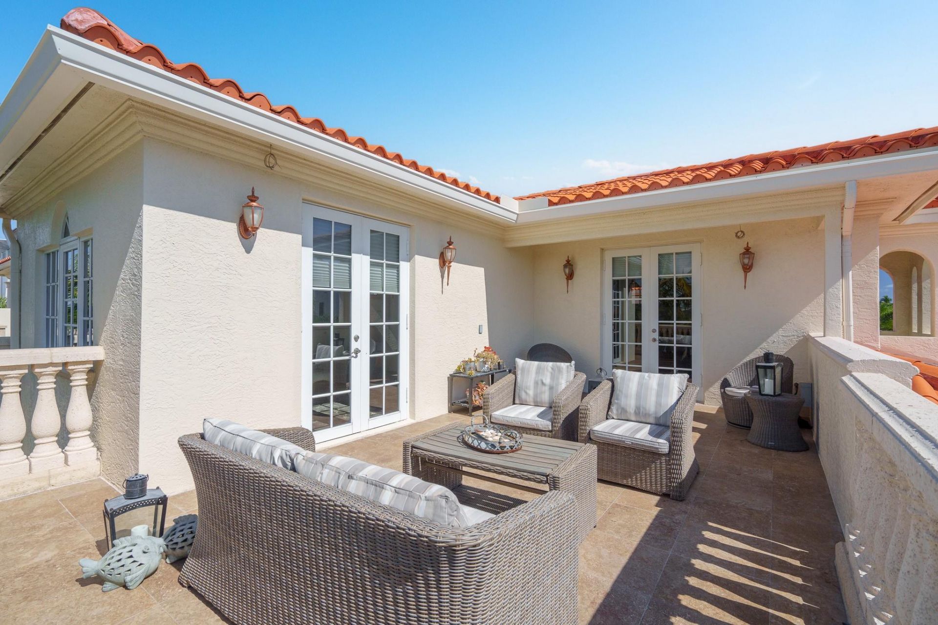 237 Garden Court, Lauderdale by the Sea, FL 33308 Photo