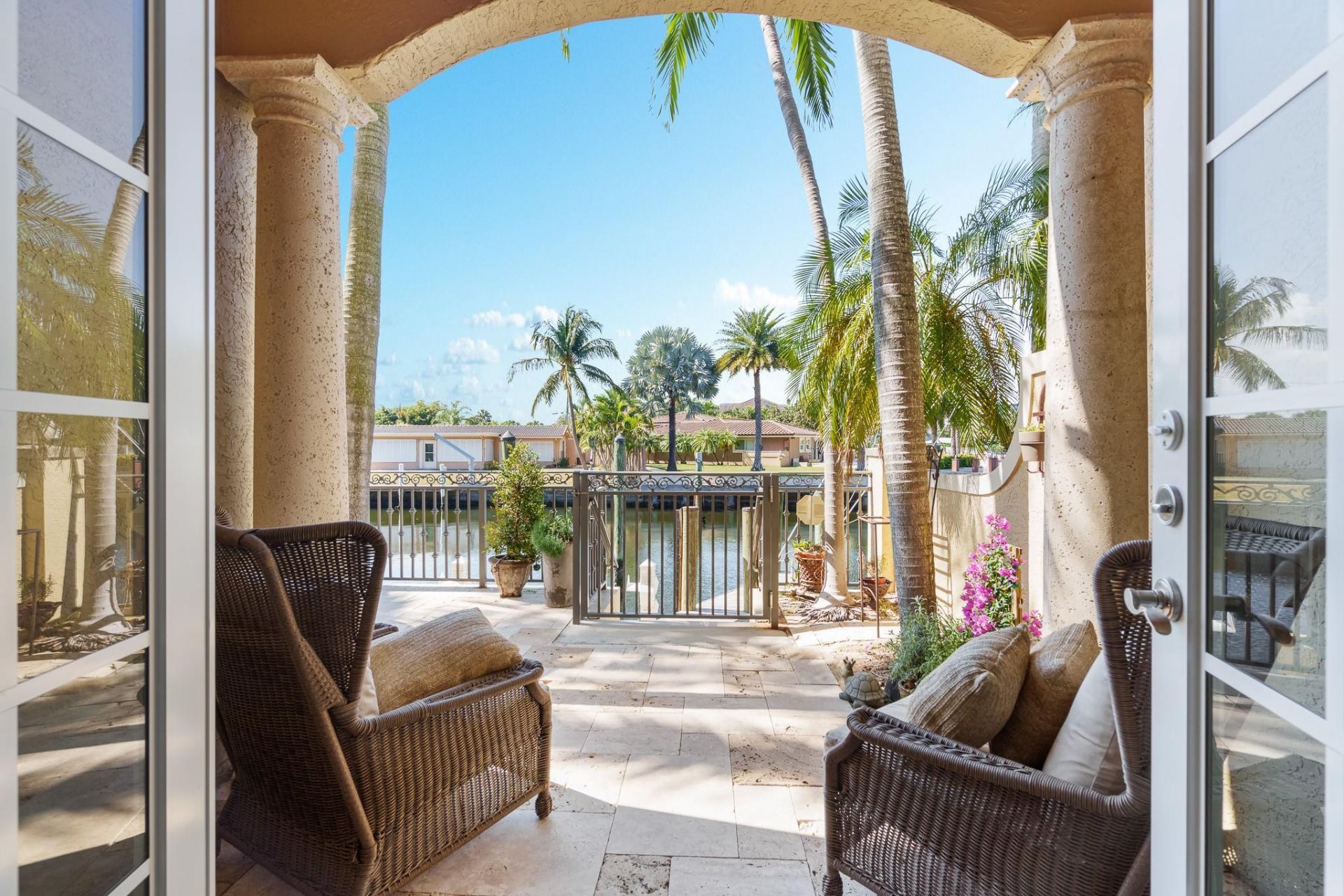 237 Garden Court, Lauderdale by the Sea, FL 33308 Photo