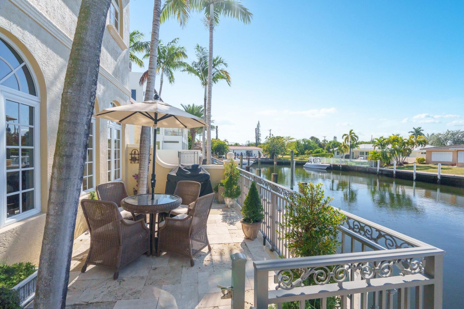 237 Garden Court, Lauderdale by the Sea, FL 33308 Photo