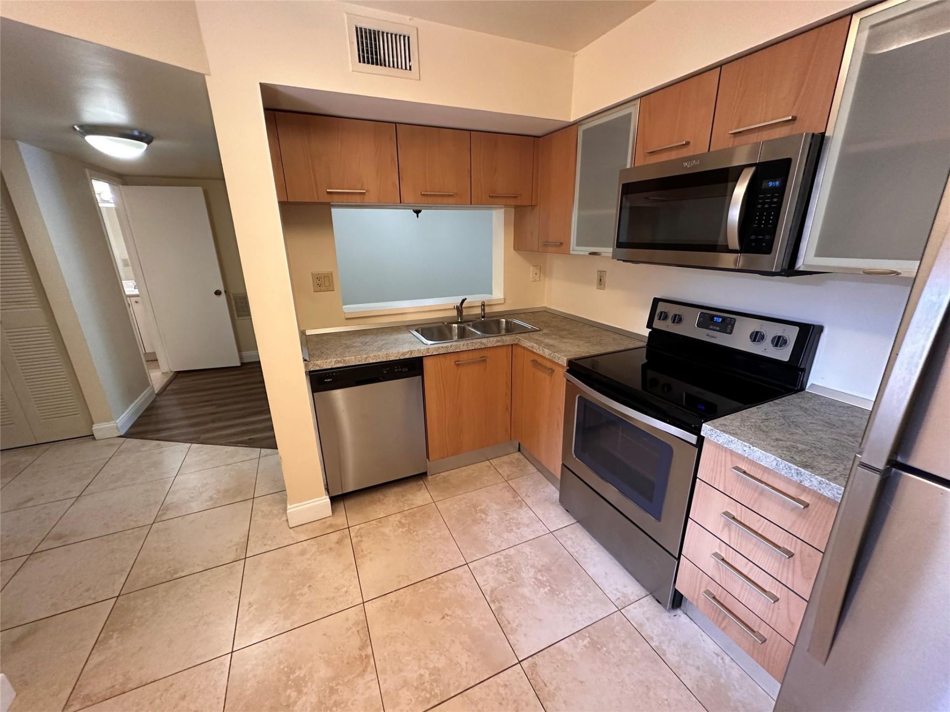 729 NW 91st Terrace, Unit 729, Plantation, FL 33324 Photo
