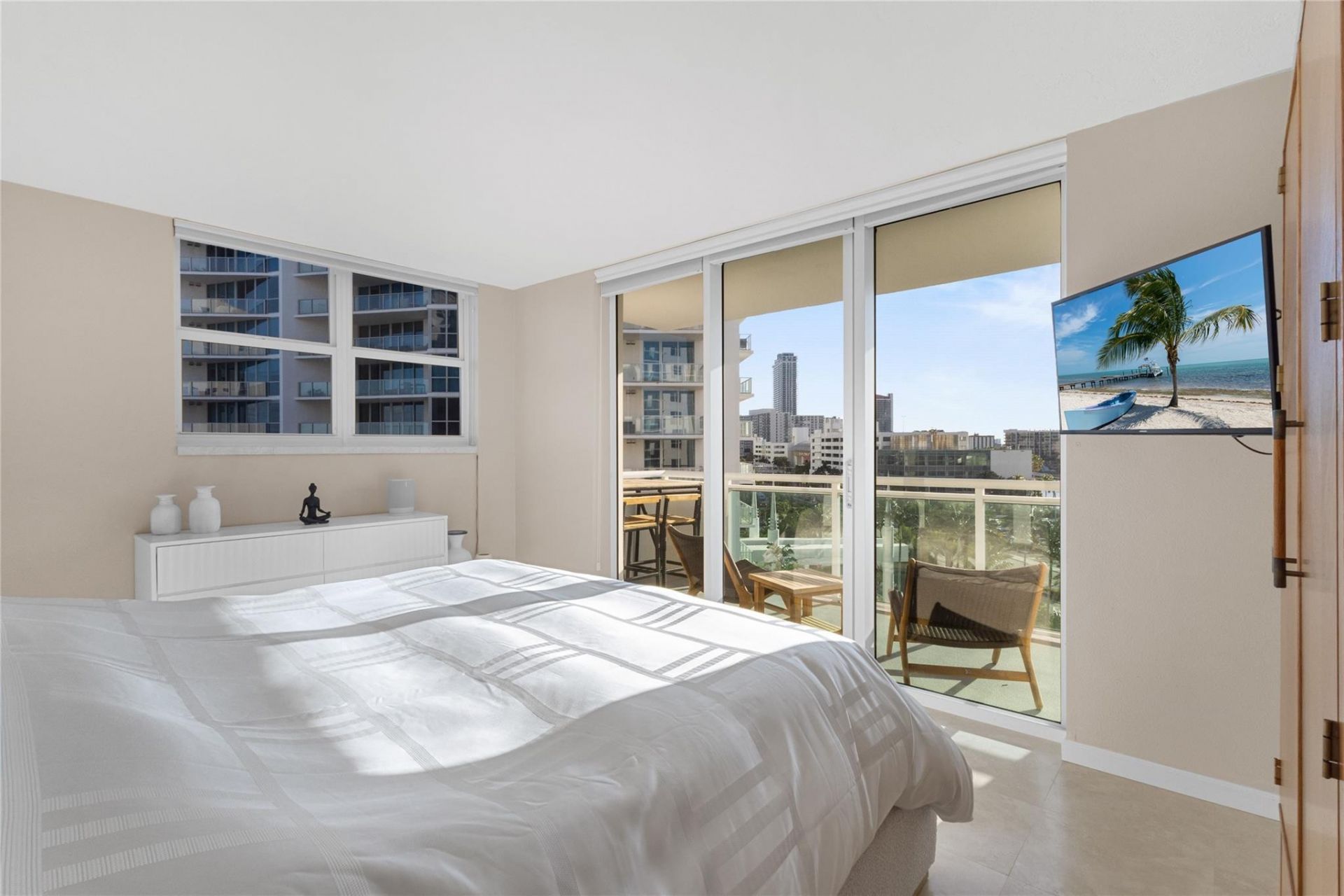 3001 S Ocean Drive, Unit 727, Hollywood, FL 33019 Photo