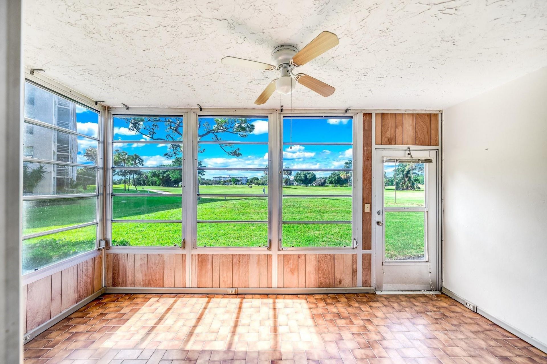 2601 S Course Drive, Unit 111, Pompano Beach, FL 33069 Photo