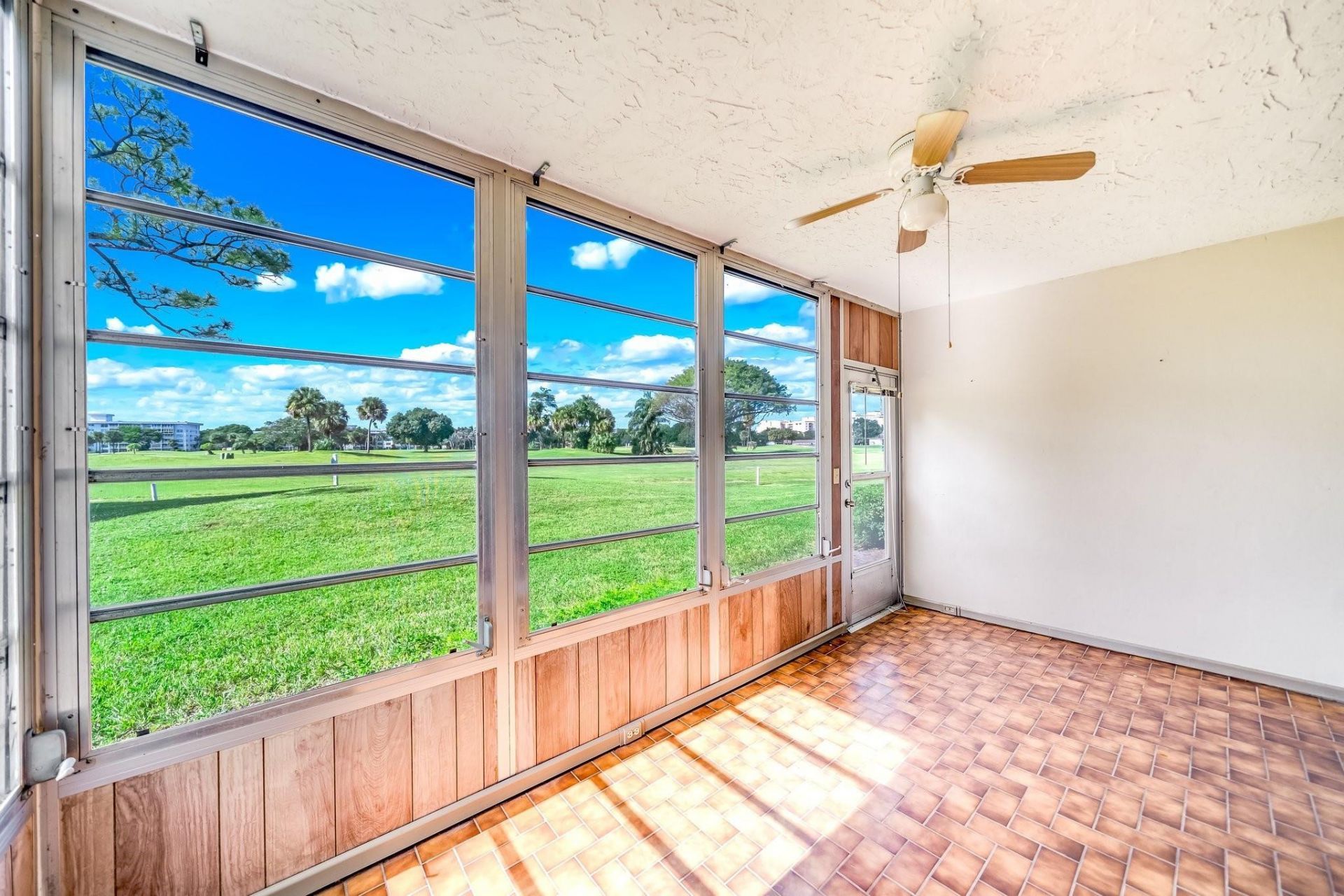 2601 S Course Drive, Unit 111, Pompano Beach, FL 33069 Photo