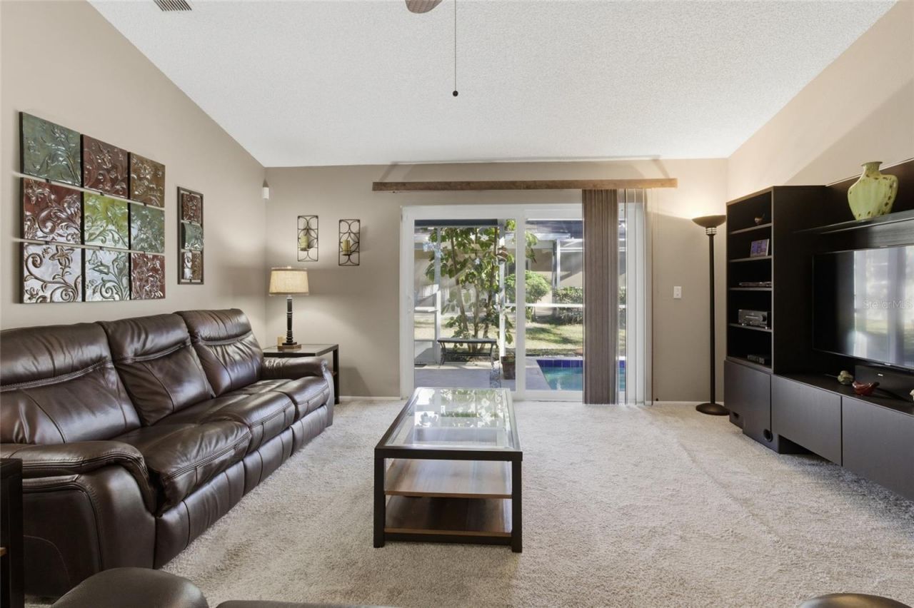 12041 68th Street, Largo, FL 33773 Photo