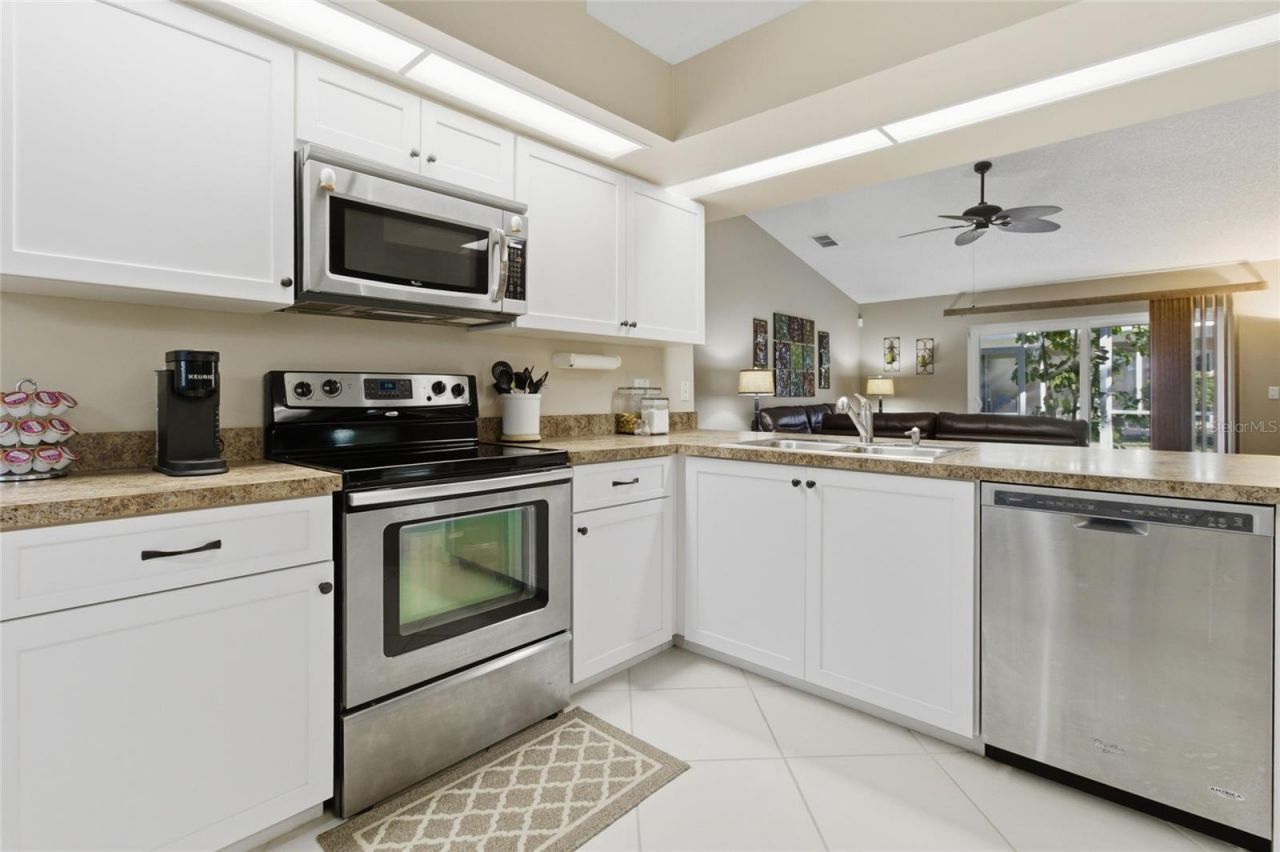 12041 68th Street, Largo, FL 33773 Photo