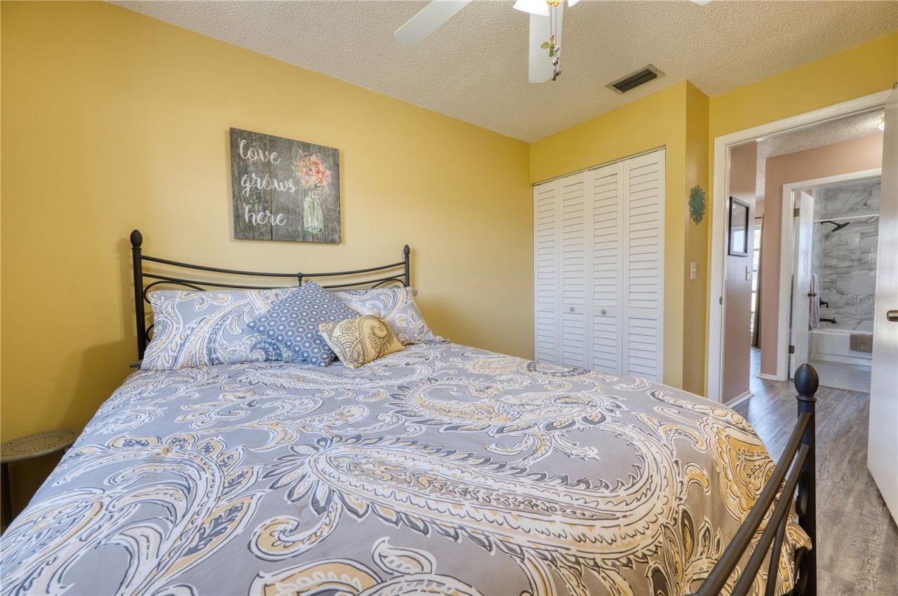 3802 41st Street Court W, Bradenton, FL 34205 Photo